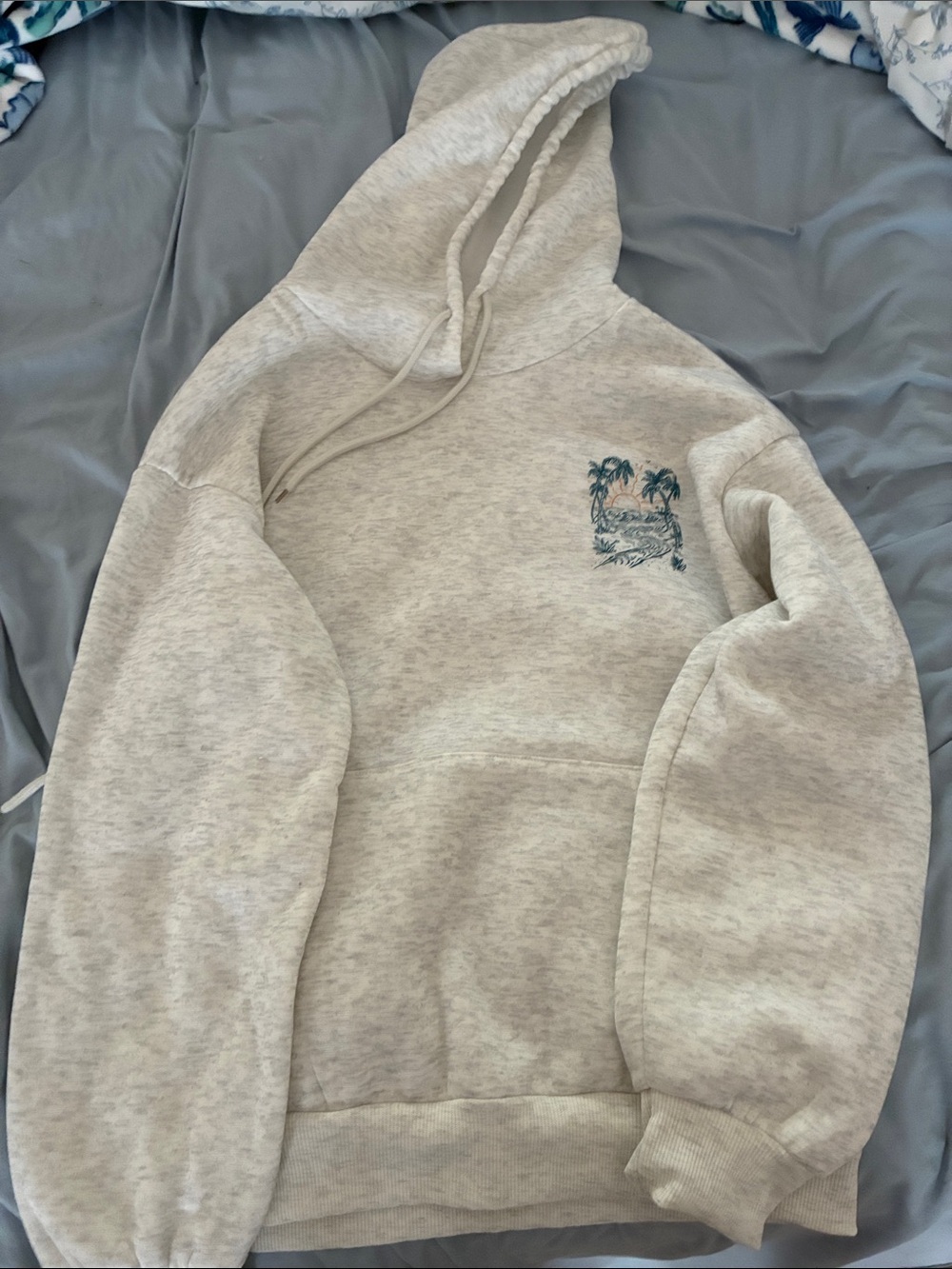 Women’s Light Gray Hooded Sweatshirt with Palm Tree Graphic